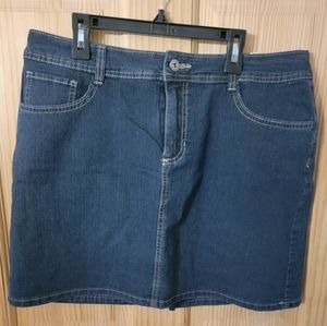 St. John's Bay jean skort